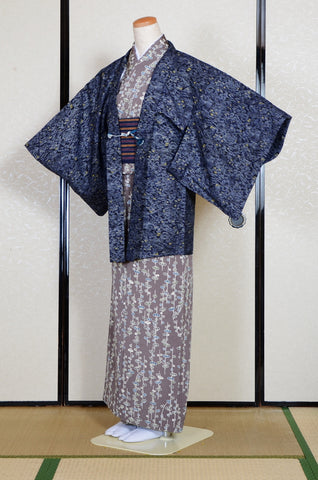 Japanese kimono. kimono for women. kimono female. komon kimono. muji kimono.