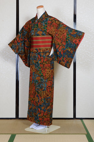 Japanese kimono. kimono for women. kimono female. komon kimono. muji kimono.