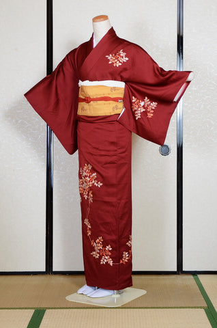 Japanese kimono. kimono for women. kimono female. houmongi kimono. tsukesage kimono.