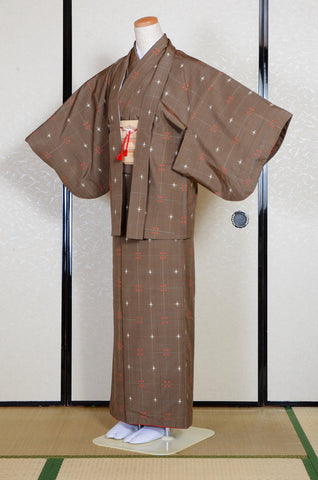 Japanese kimono. kimono for women. kimono female. komon kimono. muji kimono.