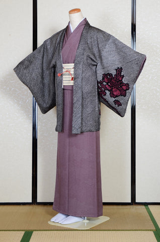 Japanese kimono. kimono for women. kimono female. komon kimono. muji kimono.