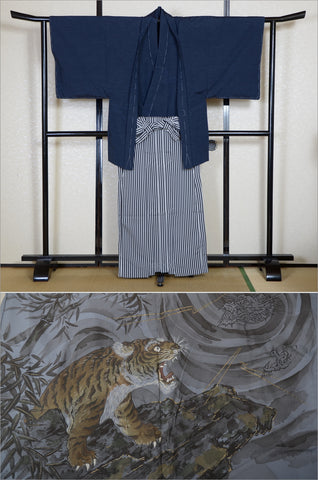 men kimono. Japanese kimono for men. montsuki hakama. kimono hakama set. kimono and hakama.